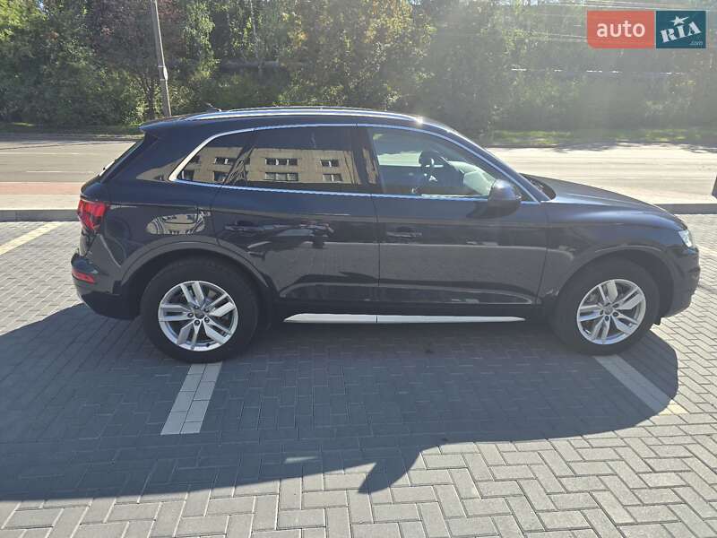 Внедорожник / Кроссовер Audi Q5 2019 в Луцке фото 18 Внедорожник / Кроссовер Audi Q5 2019 в Луцке