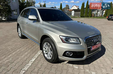 Позашляховик / Кросовер Audi Q5 2015 в 