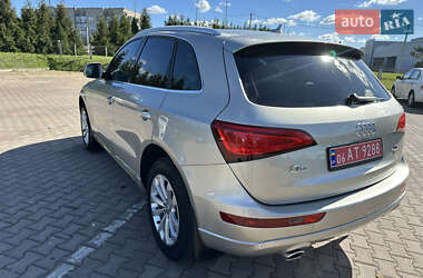 Позашляховик / Кросовер Audi Q5 2015 в 
