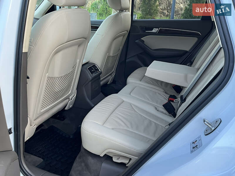 Внедорожник / Кроссовер Audi Q5 2015 в Дрогобыче