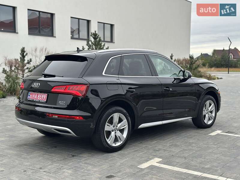 Внедорожник / Кроссовер Audi Q5 2018 в Луцке