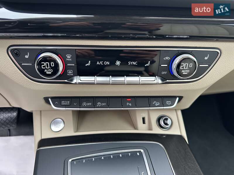 Внедорожник / Кроссовер Audi Q5 2018 в Луцке