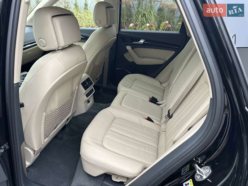 Внедорожник / Кроссовер Audi Q5 2018 в Луцке