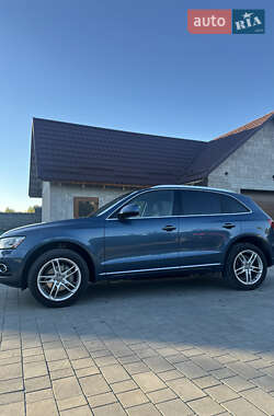 Внедорожник / Кроссовер Audi Q5 2015 в 