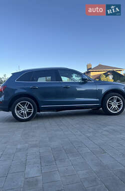 Внедорожник / Кроссовер Audi Q5 2015 в 