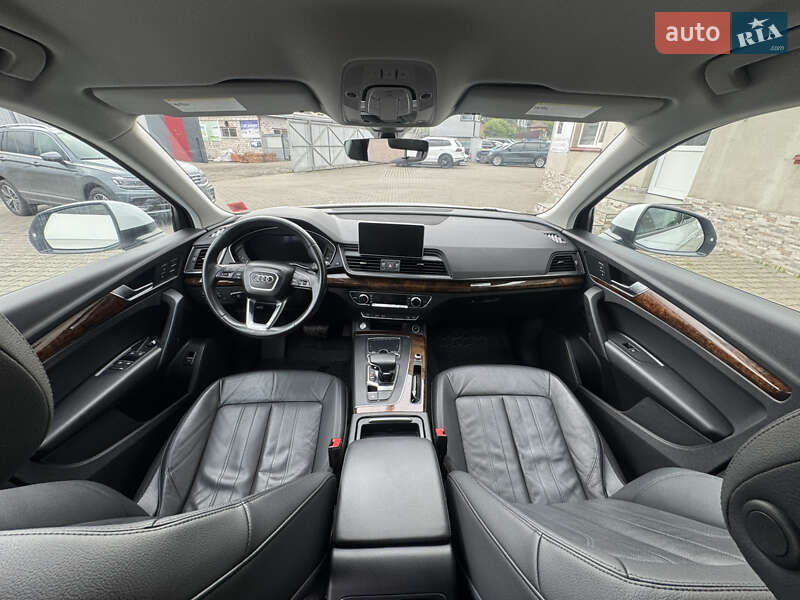 Внедорожник / Кроссовер Audi Q5 2018 в Луцке
