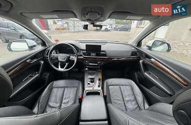 Внедорожник / Кроссовер Audi Q5 2018 в 