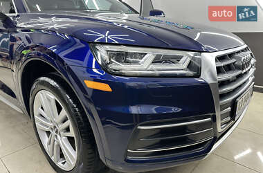 Внедорожник / Кроссовер Audi Q5 2018 в 