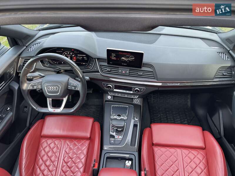 Внедорожник / Кроссовер Audi Q5 2017 в Львове