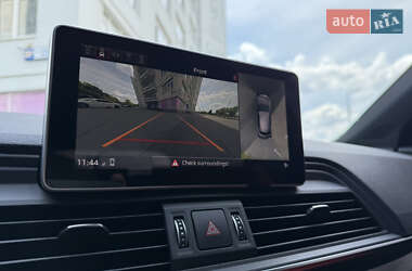 Внедорожник / Кроссовер Audi Q5 2020 в 