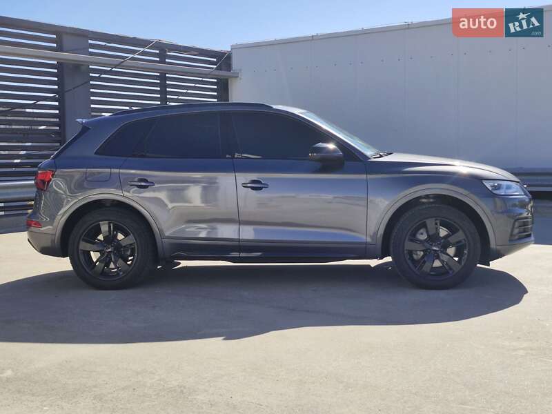 Внедорожник / Кроссовер Audi Q5 2018 в Киеве фото 5 Внедорожник / Кроссовер Audi Q5 2018 в Киеве
