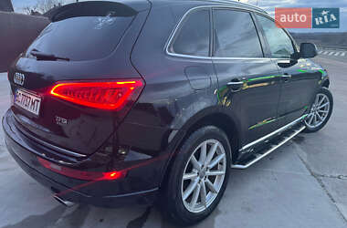 Позашляховик / Кросовер Audi Q5 2016 в 