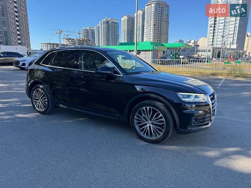 Внедорожник / Кроссовер Audi Q5 2016 в Киеве