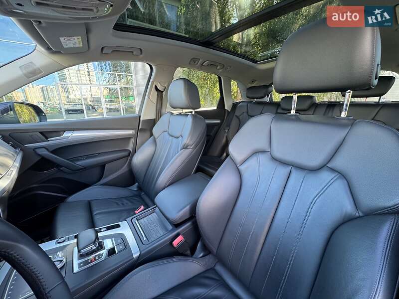 Внедорожник / Кроссовер Audi Q5 2016 в Киеве