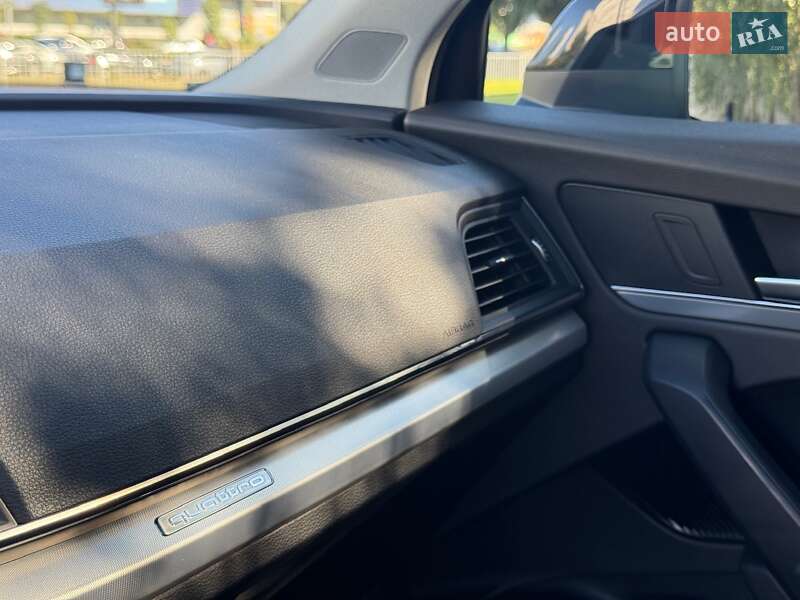 Внедорожник / Кроссовер Audi Q5 2016 в Киеве