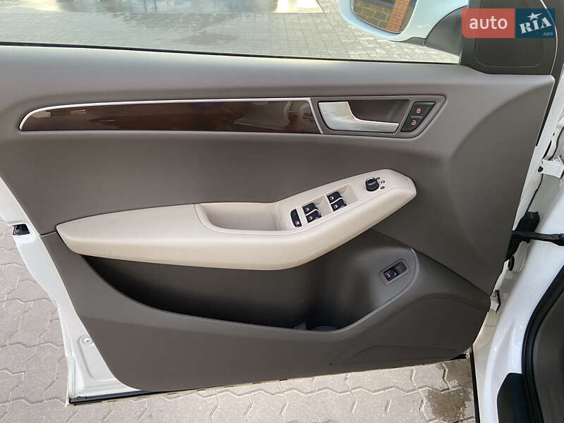 Внедорожник / Кроссовер Audi Q5 2012 в Владимире