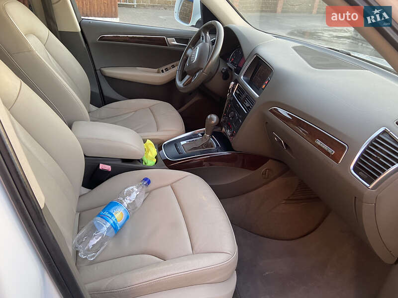 Внедорожник / Кроссовер Audi Q5 2012 в Владимире