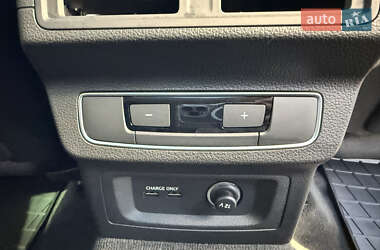 Внедорожник / Кроссовер Audi Q5 2022 в 