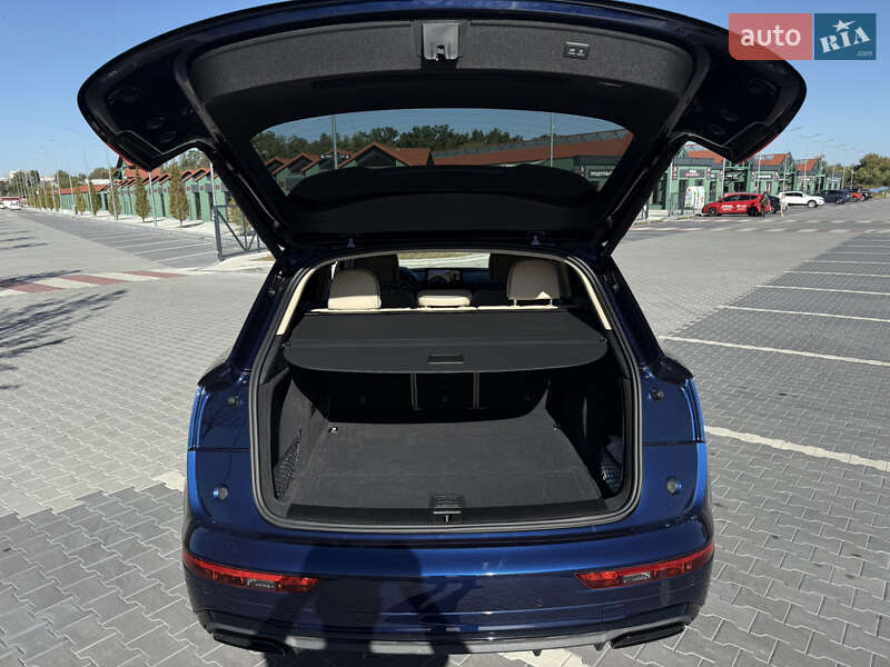 Позашляховик / Кросовер Audi Q5 2023 в Києві