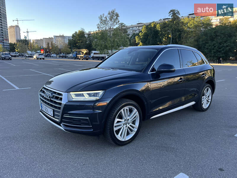 Позашляховик / Кросовер Audi Q5 2018 в Києві