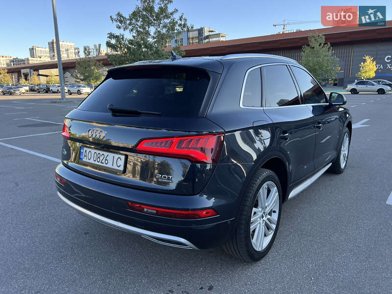 Позашляховик / Кросовер Audi Q5 2018 в Києві