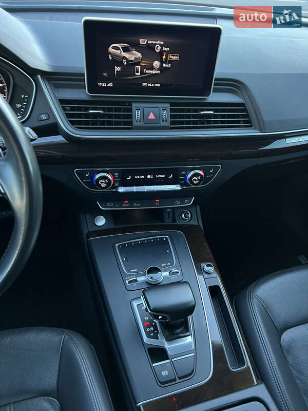 Позашляховик / Кросовер Audi Q5 2018 в Києві