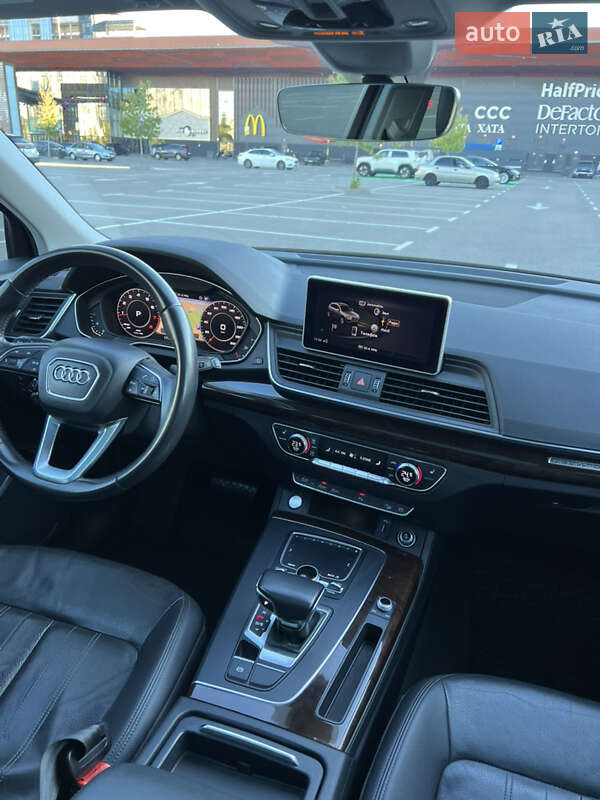Позашляховик / Кросовер Audi Q5 2018 в Києві