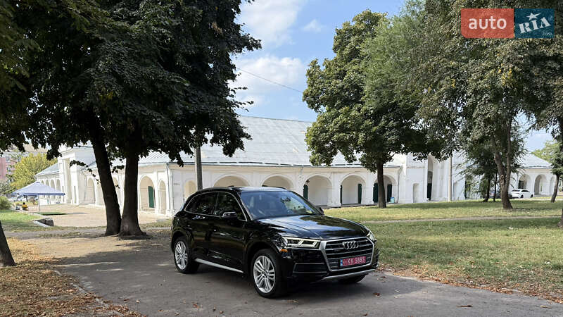 Позашляховик / Кросовер Audi Q5 2018 в Києві