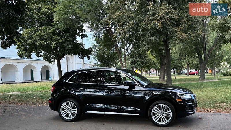 Позашляховик / Кросовер Audi Q5 2018 в Києві