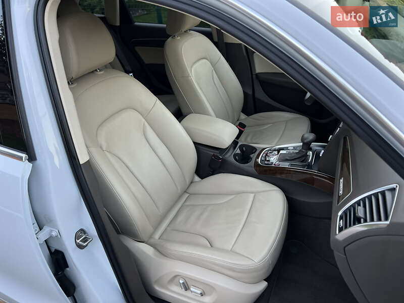 Позашляховик / Кросовер Audi Q5 2015 в Рівному