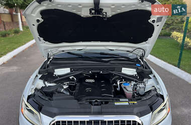Позашляховик / Кросовер Audi Q5 2015 в 