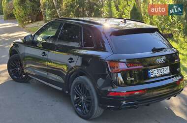 Внедорожник / Кроссовер Audi Q5 2017 в 