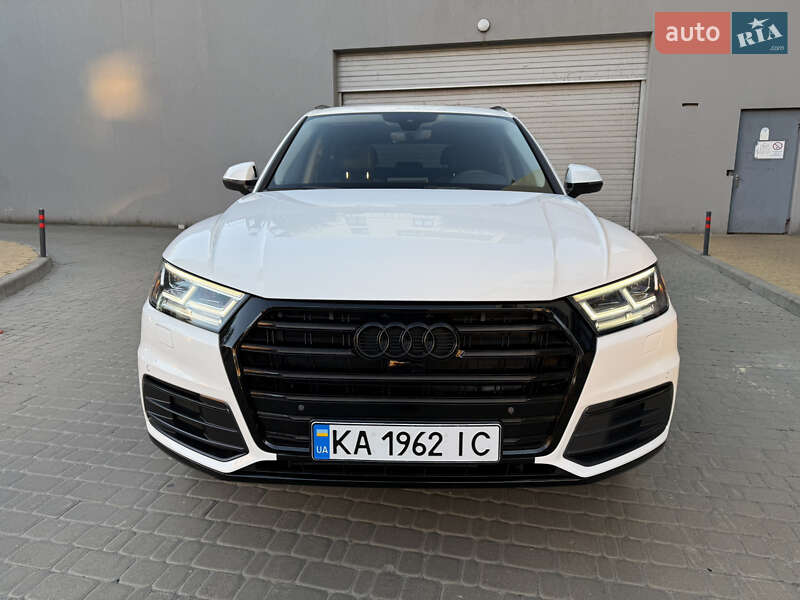 Позашляховик / Кросовер Audi Q5 2018 в Києві