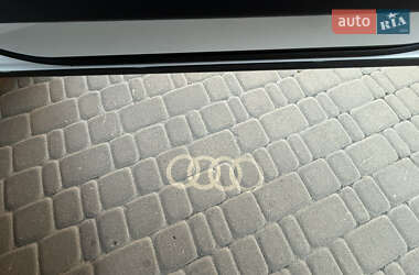 Внедорожник / Кроссовер Audi Q5 2018 в 