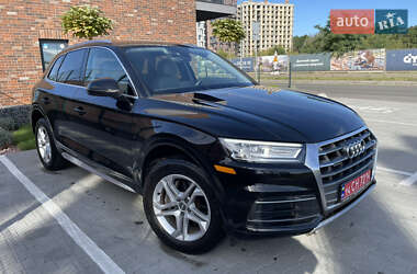 Позашляховик / Кросовер Audi Q5 2019 в 