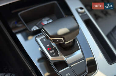 Внедорожник / Кроссовер Audi Q5 2020 в 