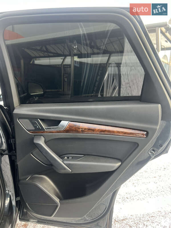 Внедорожник / Кроссовер Audi Q5 2018 в Полтаве