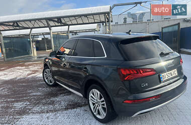 Внедорожник / Кроссовер Audi Q5 2018 в 