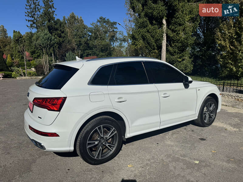 Внедорожник / Кроссовер Audi Q5 2019 в Тернополе