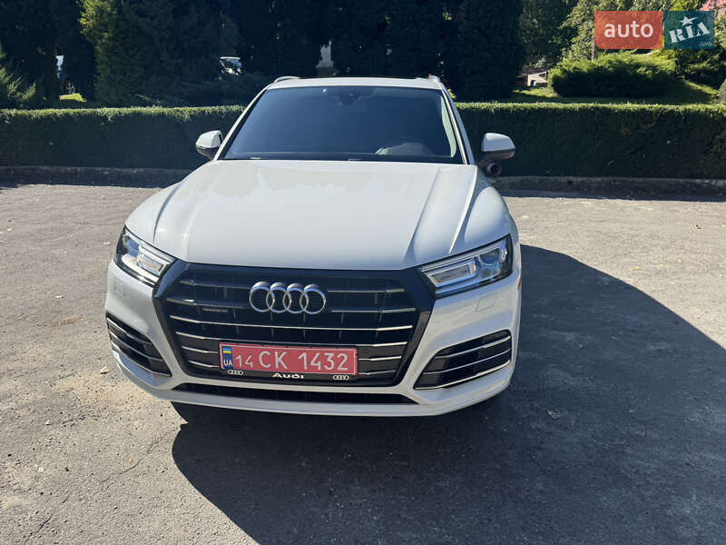 Внедорожник / Кроссовер Audi Q5 2019 в Тернополе