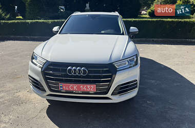 Внедорожник / Кроссовер Audi Q5 2019 в 