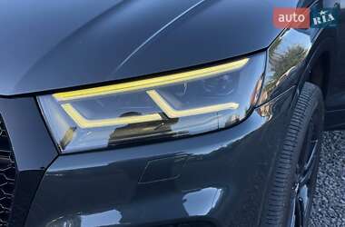 Внедорожник / Кроссовер Audi Q5 2017 в 