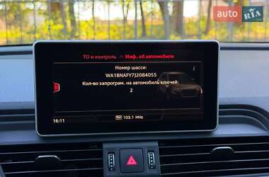 Внедорожник / Кроссовер Audi Q5 2017 в 