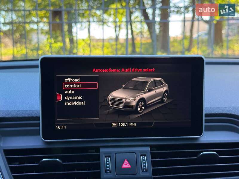 Внедорожник / Кроссовер Audi Q5 2017 в Хмельницком