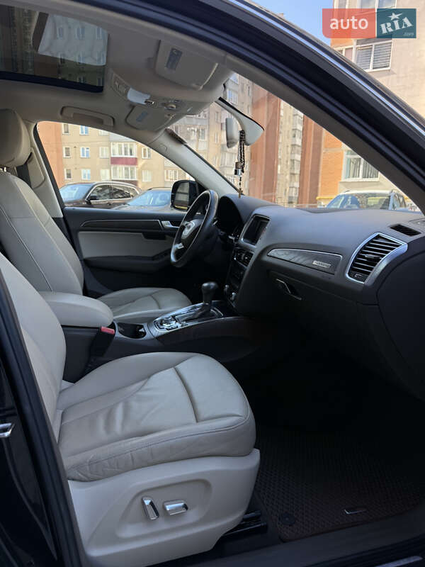 Внедорожник / Кроссовер Audi Q5 2013 в Тернополе