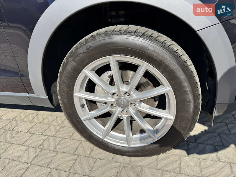 Внедорожник / Кроссовер Audi Q5 2016 в Днепре