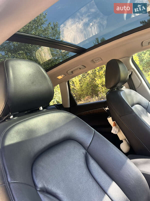 Внедорожник / Кроссовер Audi Q5 2013 в Киеве