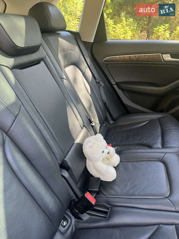 Внедорожник / Кроссовер Audi Q5 2013 в Киеве