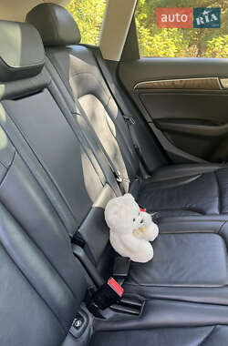 Позашляховик / Кросовер Audi Q5 2013 в 