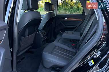 Внедорожник / Кроссовер Audi Q5 2021 в 